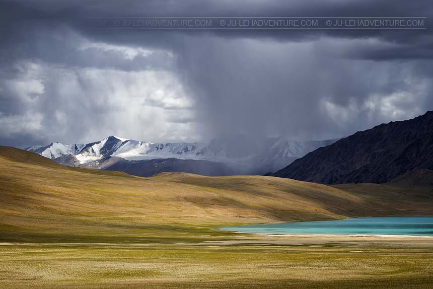 Kyagar Tso lake and Mentok Kangri range, Ladakh