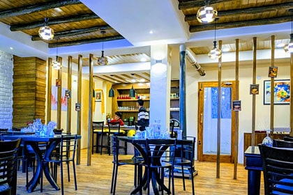 Sky Wok Restaurant, restaurant & café in Leh, Ladakh
