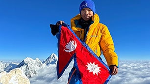 Trekking in the Himalayas: Ladakh or Nepal?